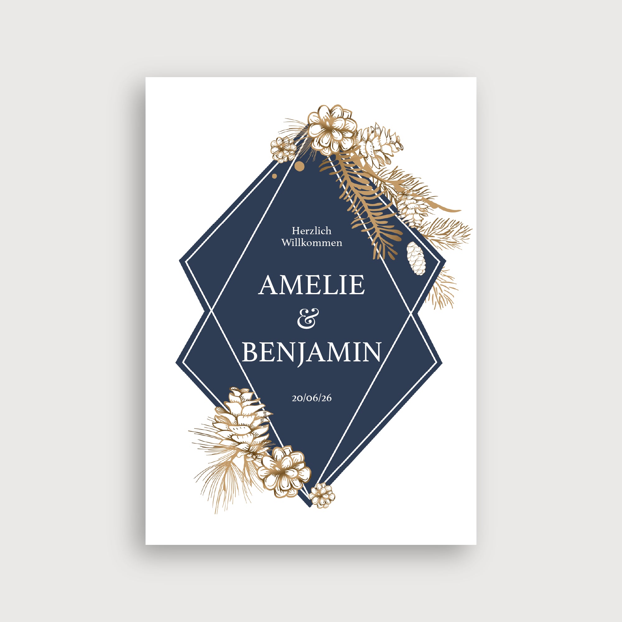 Willkommensschild Hochzeit Himmelblau – geometrische Rautenform in Navy mit goldenen Line-Art-Tannenzapfen und Blüten auf weißem Hintergrund