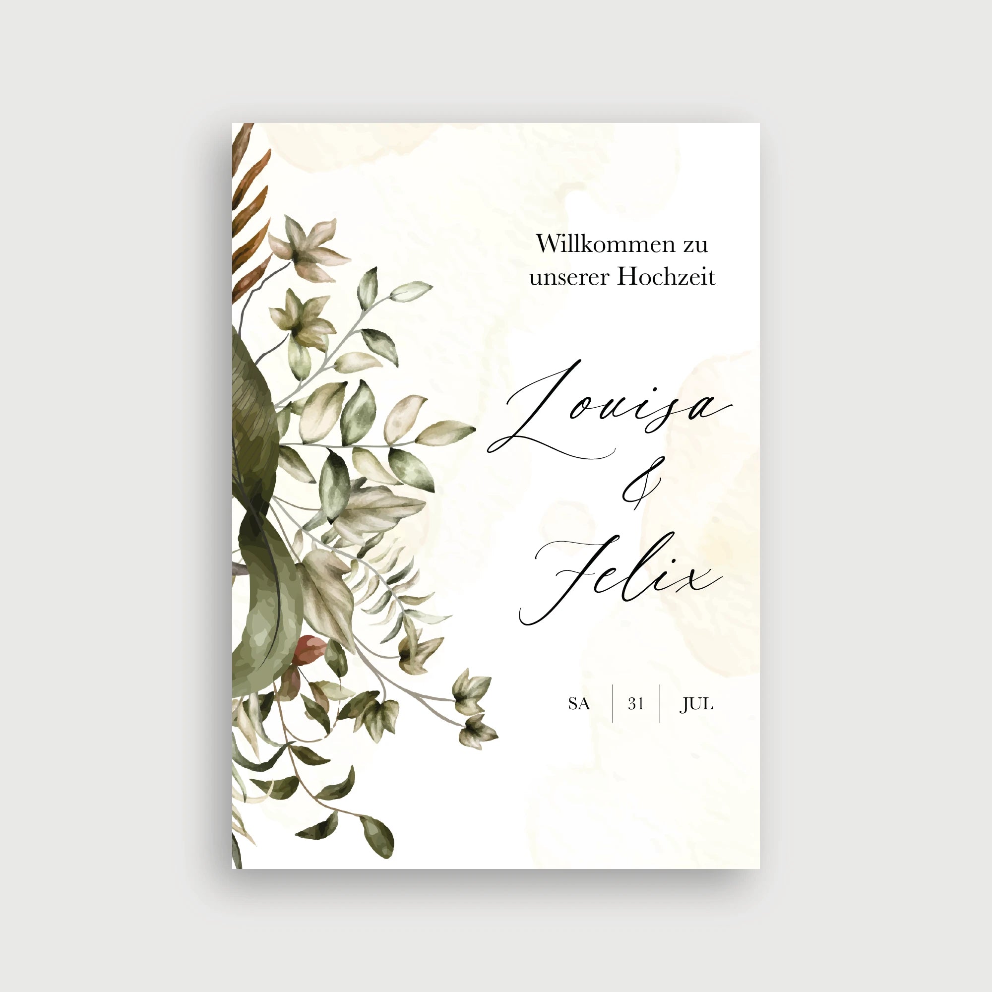 Willkommensschild Hochzeit Seelengrün – natürliches Greenery-Design mit vertikaler Blattranke in Sage Green und Olive, zarten Blüten und Farnen auf cremefarbenem Hintergrund mit eleganter Kalligrafie